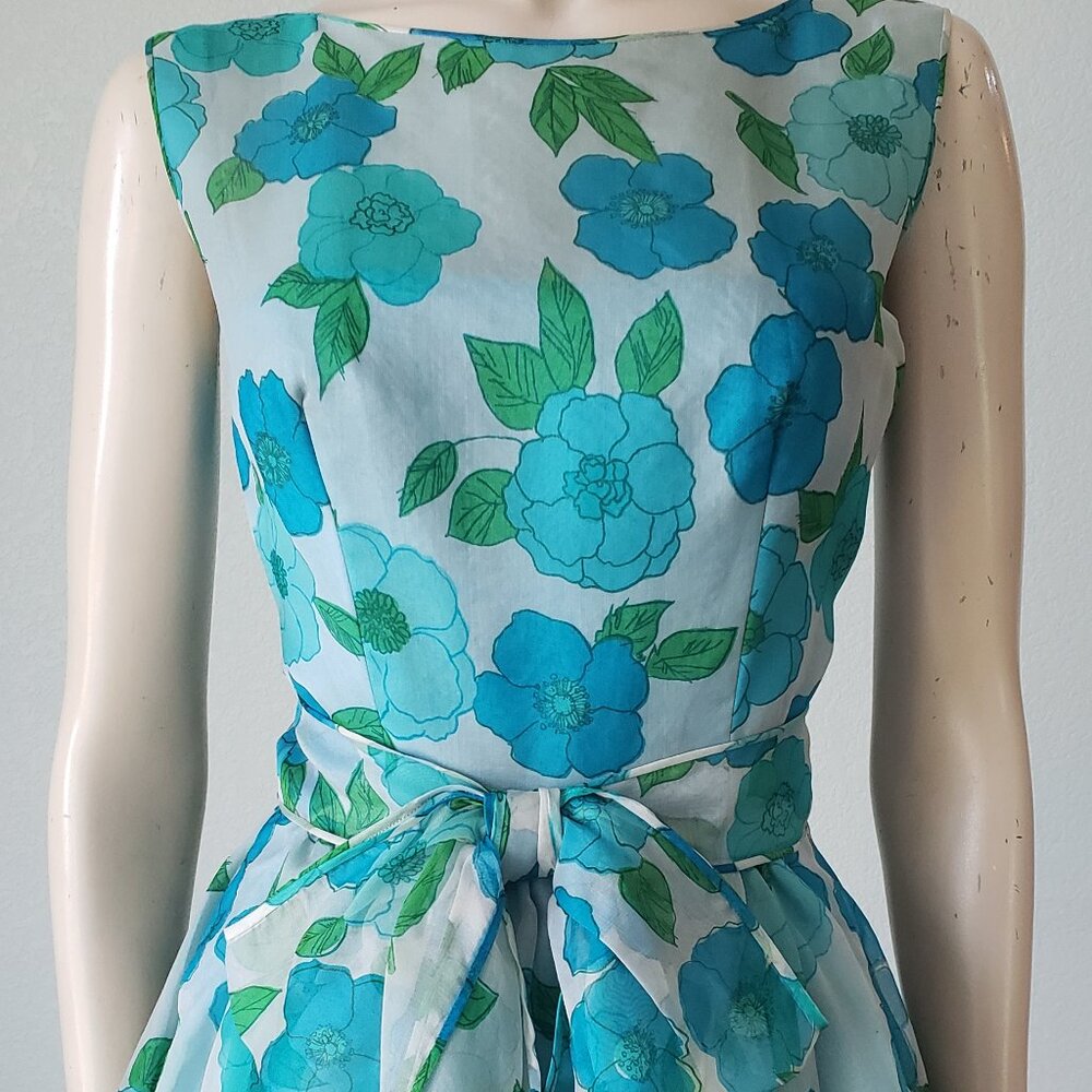 Vintage 1960s Arnold Scaasi Layered Silk Organza Dress with Matching Shawl 24-25